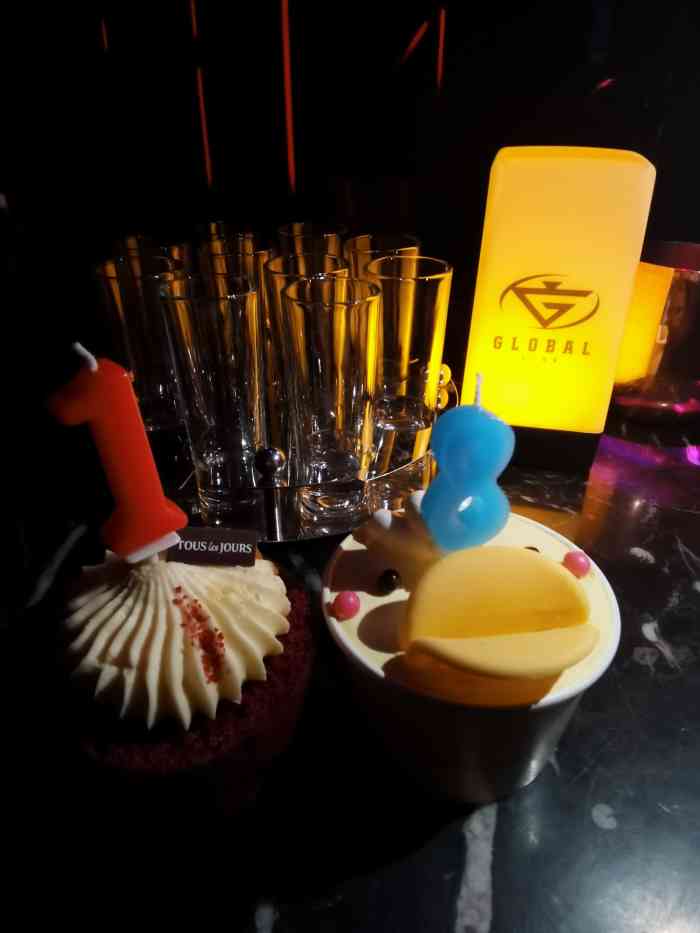 global酒吧-"非常好的酒吧,东西好吃,音乐也好听,气氛.