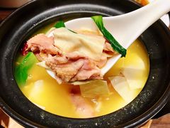 焖罐湛江鸡-将相和·海鲜蒸饺大连菜