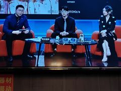 -MARU玛露音乐餐厅(大学路店)