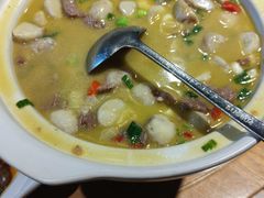 -头上红煨盐鸡·非遗院子餐厅