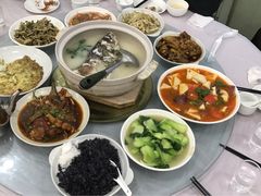 -天乐农家鱼头王(天目湖店)