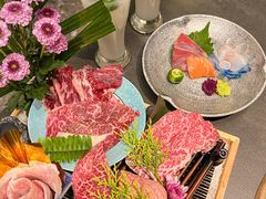 -铭牛烧肉·和牛海鲜自助(高新月牙湖店)