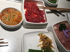-海底捞火锅鲜切牛肉主题店(长寿路店)