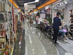 -兴旺欧韩城(上海兴旺国际服饰城店)