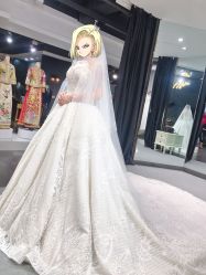 -艾米丽婚纱礼服