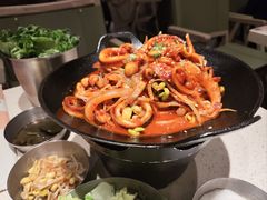 -蚂蚁洞·烤肉大营地(上海静安大悦城店)