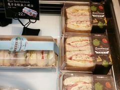 -TOUCH泰奇(奉贤宝龙城市广场店)