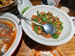 -爱碗亭·鲜炒湖南菜(壹城中心店)