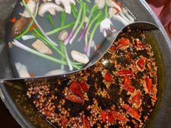 -白乐天毛肚火锅馆(解放碑店)