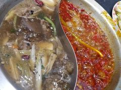 -沸炉重庆老火锅(军事博物馆店)