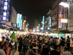 -六合夜市