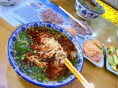 -伊穆祥牛肉面总店·清真