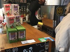 -熊猫一间店欧式奶茶铺