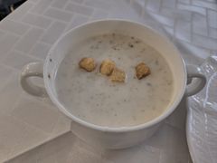 奶油鲜蘑菇汤-新侨三宝乐西餐厅(崇文门店)