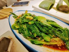 -刘姐啤酒鱼民族演艺餐厅(西街总店)