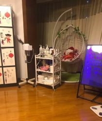 -杉惠素颜美妆皮肤管理中心