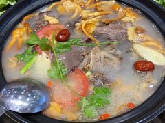-九寨沟特色牦牛肉汤锅