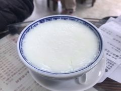 传统双皮奶-周大娘牛乳(旧寨古村总店)