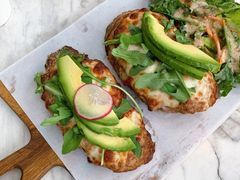 丹麦开放三文治配吞拿鱼&牛油果-农畉LONFOOD(福田星河COCOPark店)