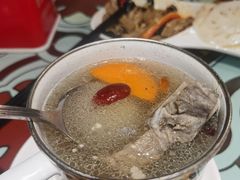 缸子肉-楼兰里餐厅(石像店)