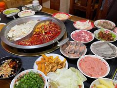 -沸炉重庆老火锅(军事博物馆店)