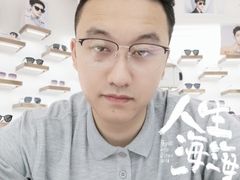 -翰佐蔡司小乐圆·依视路星趣控·暴龙眼镜折扣店