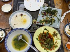 -三锅莊·牦牛肉火锅·香格里拉特色藏餐宴请餐厅(菱角塘路店)