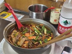 -铁锅哥米线