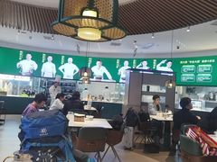 -费大厨辣椒炒肉(黄兴中心广场店)