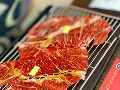铺天盖地火牛寿司（2枚）-仙隐小鹿中华料理(南宁万象城店)