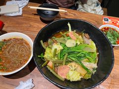 -万记麻辣烫国展总店