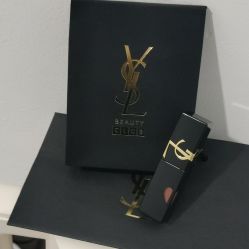 -YVESSAINTLAURENT
