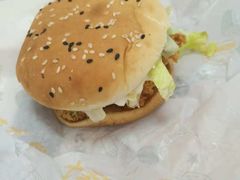 香辣鸡腿堡-华莱士·炸鸡汉堡(西中市店)