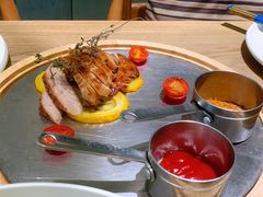 炭烧猪颈肉-小大董·烤鸭(凤凰汇店)