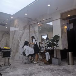 -DIAN DIAN SALON点点
