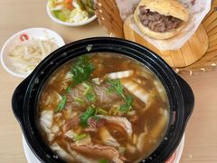 -闫家驴肉老店(华电一校店)