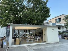 -HUGS coffee(东区店)