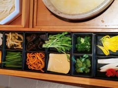 -文山荷鲜居(翠湖店)