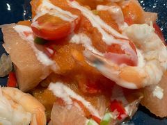 蜜柚鲜虾沙拉-食肆&Fourteen(武林夜市店)