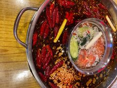 -洞亭火锅(防空洞总店)