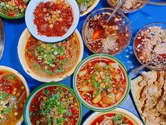 -马路边边串串香形象店(磐石路店)