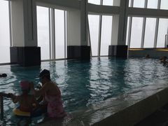 -上海浦东丽思卡尔顿酒店
