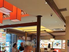 -阿瓦山寨·湘菜现炒·剁椒鱼头王(咸阳总店)