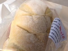-顶东面包花园·生日蛋糕(世博店)