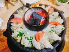 -丁丁猫家常菜高县土火锅非遗传承店(伴湾别院店)