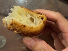 焦糖牛角包-PAPER STONE BAKERY(天环店)