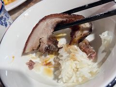 -黄记四更烤乳猪店