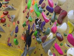 -问山MountQuest攀岩馆