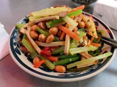 素拼-弓家大队老碗面(高新咖啡街区店)