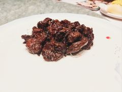 金钟罩雪花牛肉粒-邑家人·山水四合院